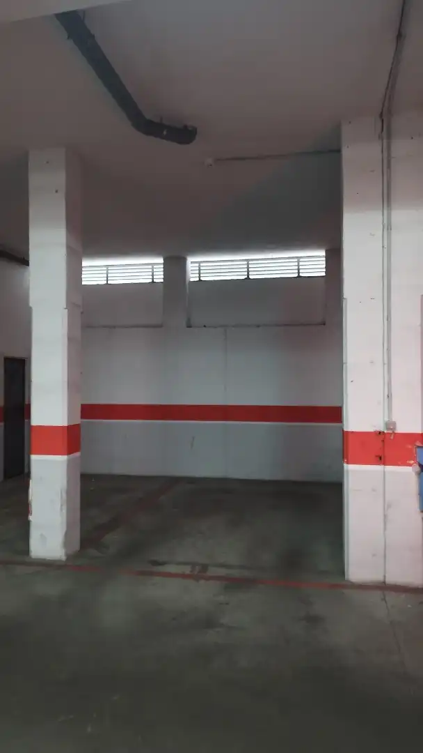 Maisonette zum Verkauf in Calle Paral M Renfe, 22, Ponferrada Parkplatz von Maisonette zum Verkauf in Ponferrada mit Klimaanlage