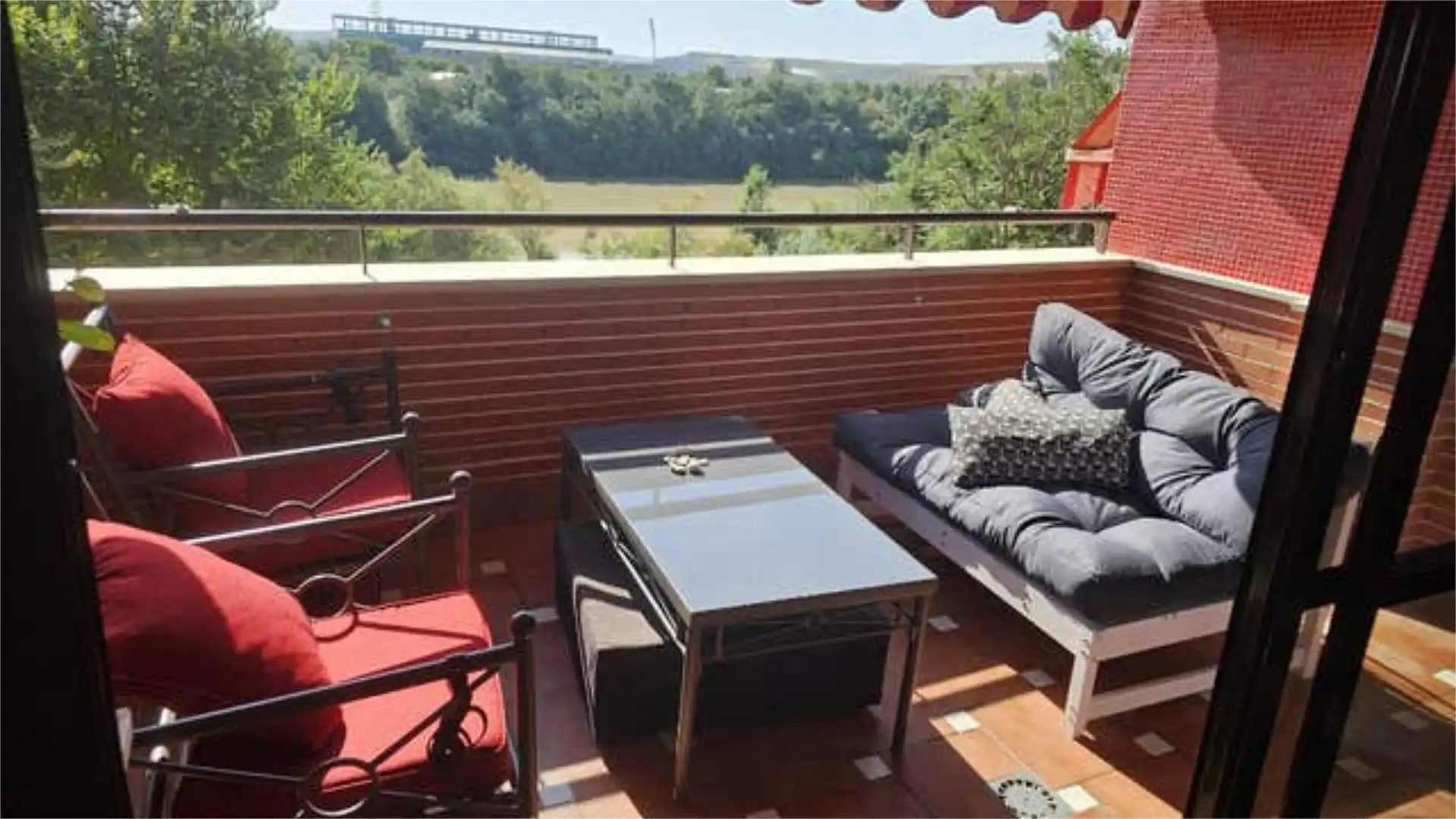 Wohnungen zur Miete in Campo de la Verdad - Miraflores Terrasse von Wohnungen zur Miete in Córdoba Capital mit Terrasse