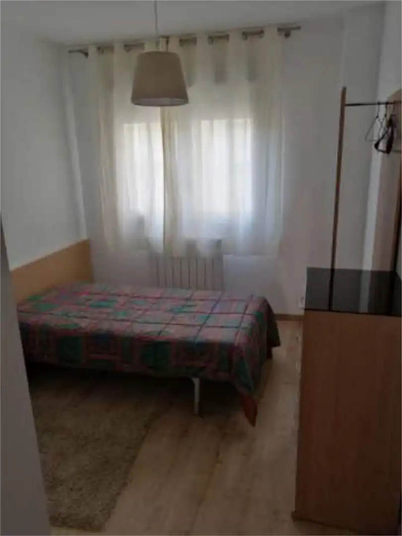 Bedroom of Flat for rent in Barbastro  with Heating, Terrace and Furnished