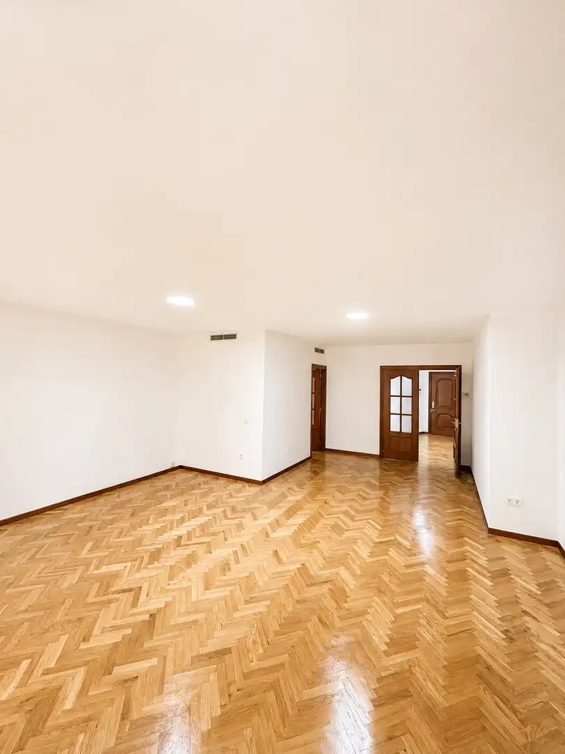Wohnung zur Miete in Torrijos mit Klimaanlage, Heizung und Parkett