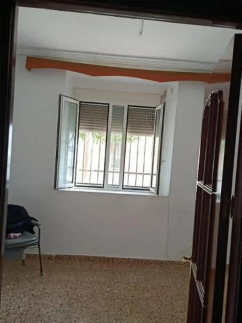 Casa o xalet en venda a La Paz - Las Américas Dormitori de Casa o xalet en venda en Linares amb Terrassa