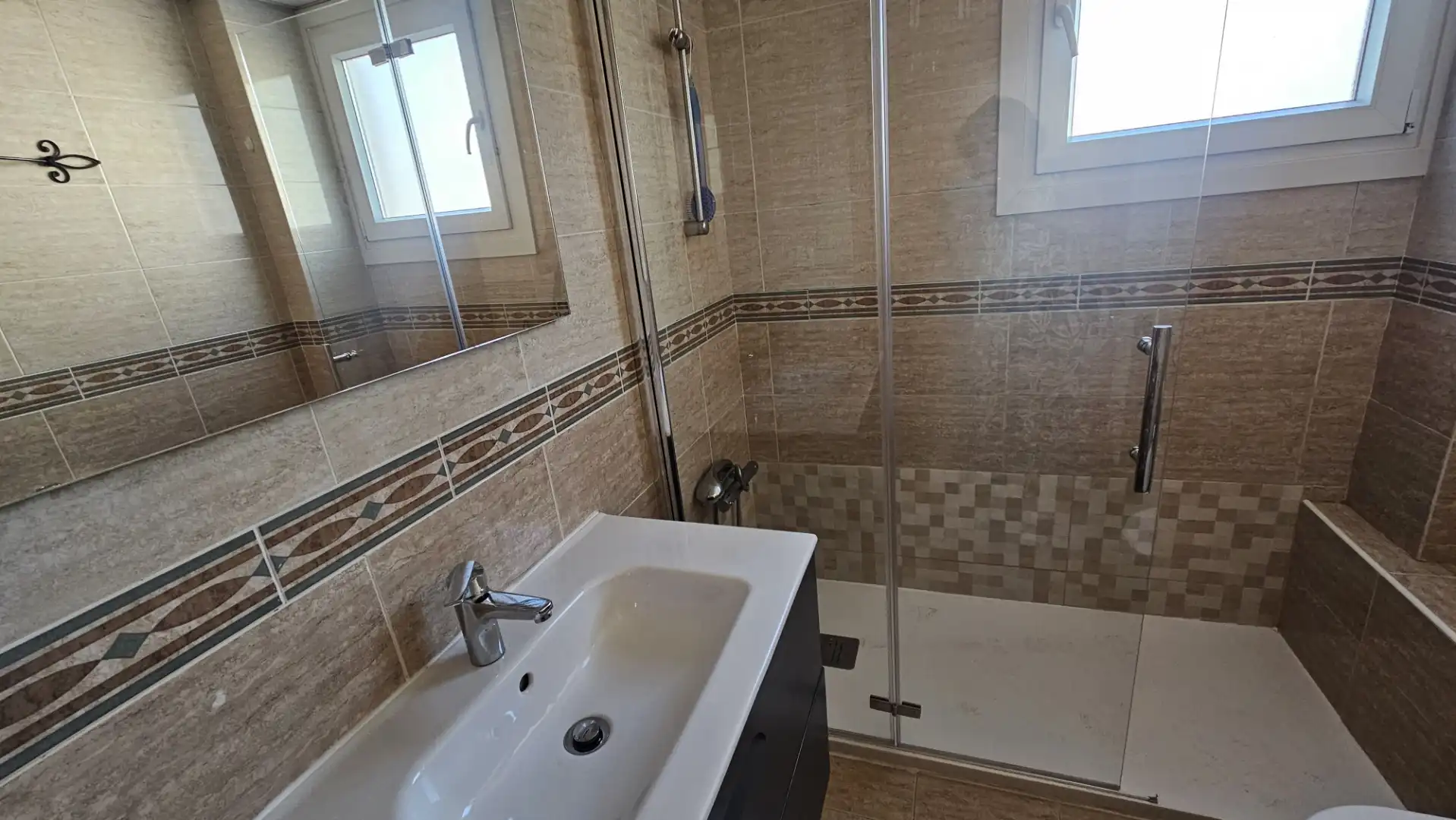 Baño de Apartamento de alquiler en Badajoz con Aire acondicionado, Amueblado y Horno