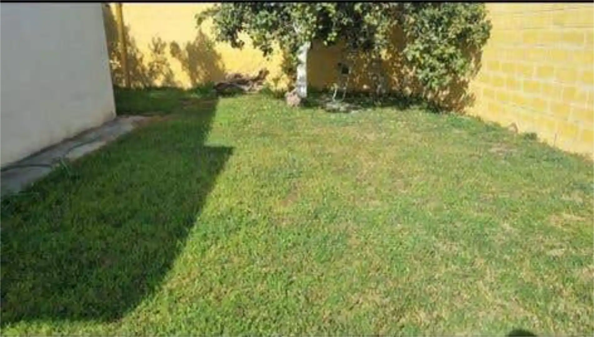 Casa adosada en venta en Las Tres Piedras - Costa Ballena Casa adosada en venta en Chipiona con Jardín privado