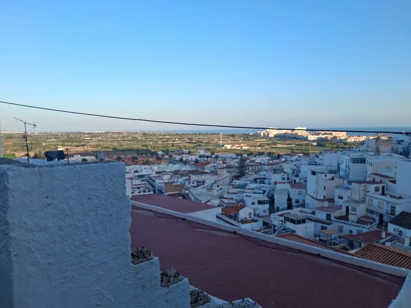 Vista exterior de Piso en venta en Salobreña con Jardín privado, Trastero y Balcón
