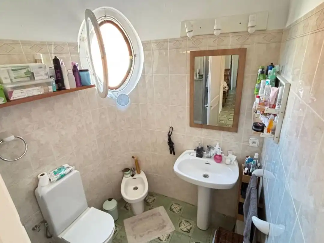 Badezimmer von Wohnung zum Verkauf in Banyoles mit Klimaanlage, Heizung und Terrasse