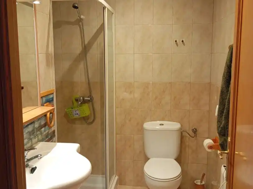 Apartamento de alquiler en Calle Auseva, 58, Hoyo de Manzanares Baño de Apartamento de alquiler en Hoyo de Manzanares con Calefacción, Jardín privado y Parquet