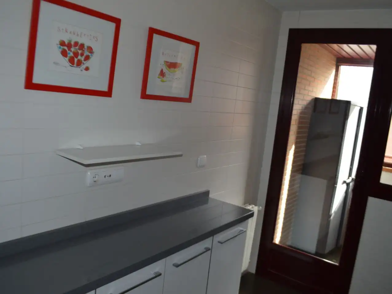 Kitchen of Flat for sale in Granada  with Air Conditioner, Heating and Parquet flooring