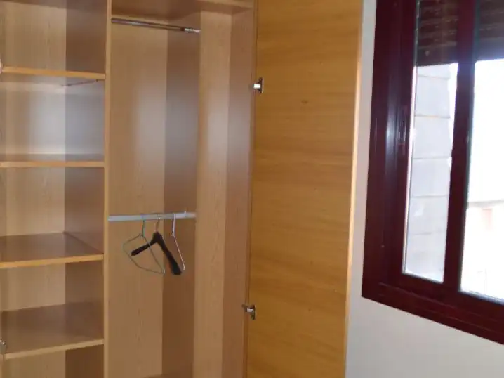 Bedroom of Flat for sale in Granada  with Air Conditioner, Heating and Parquet flooring