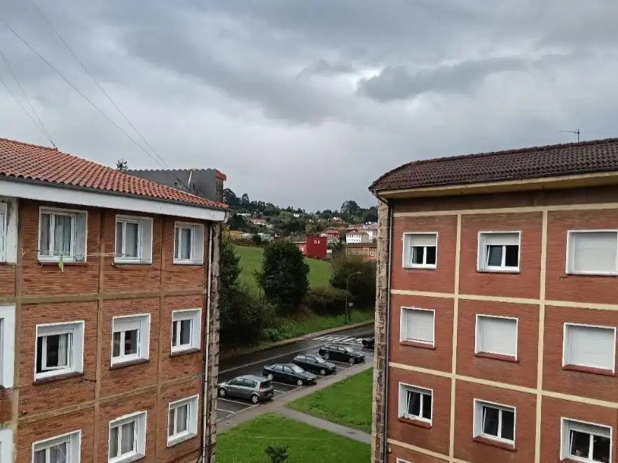 Flat for sale in Calle de la Amistad, Versalles Parking of Flat for sale in Avilés with Heating and Parquet flooring