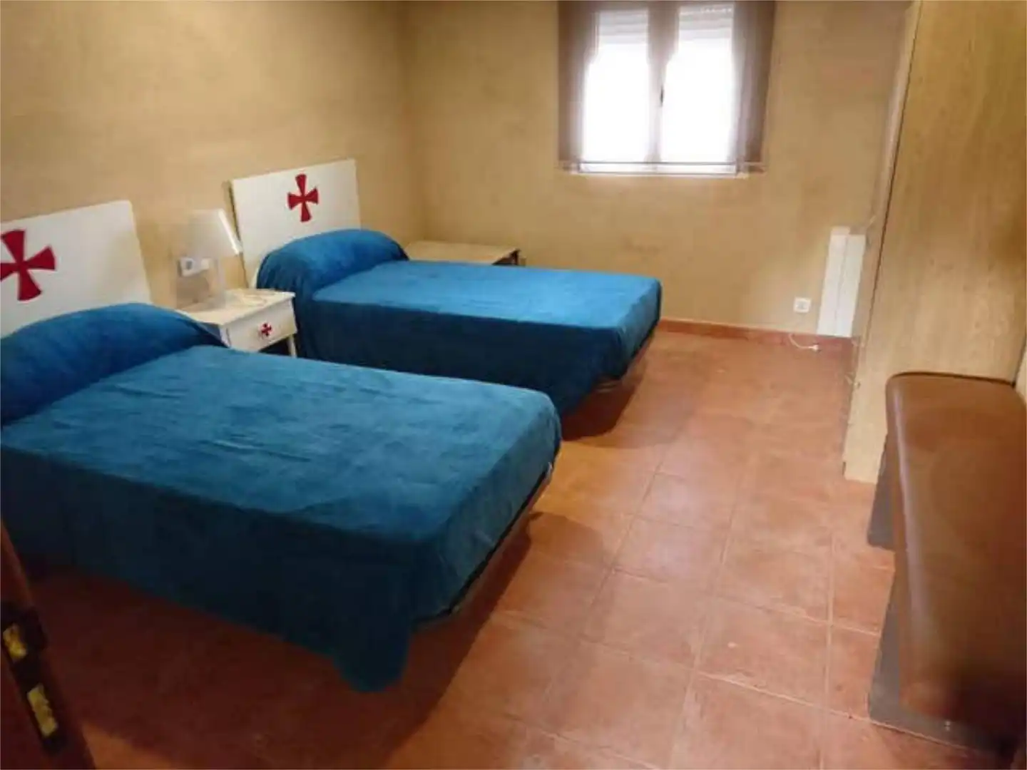 Casa o xalet en venda a Pozorrubielos de la Mancha Dormitori de Casa o xalet en venda en Pozorrubielos de la Mancha amb Calefacció, Jardí privat i Terrassa