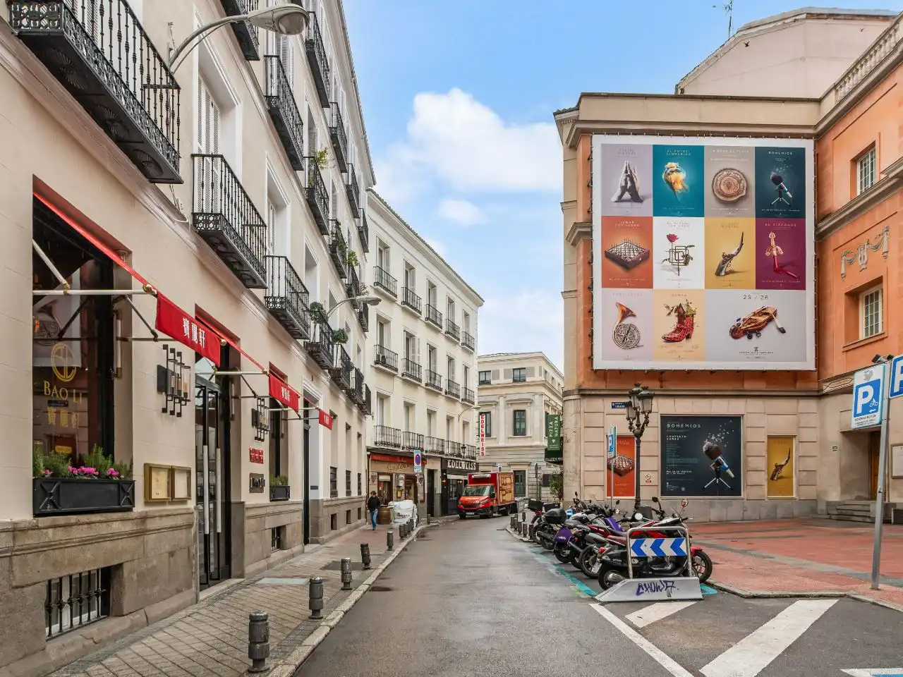 Vista exterior de Pis en venda en  Madrid Capital amb Aire condicionat i Balcó
