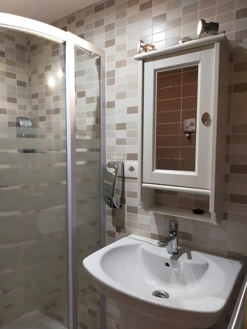 Baño de Piso en venta en Vilagarcía de Arousa con Calefacción, Trastero y Amueblado