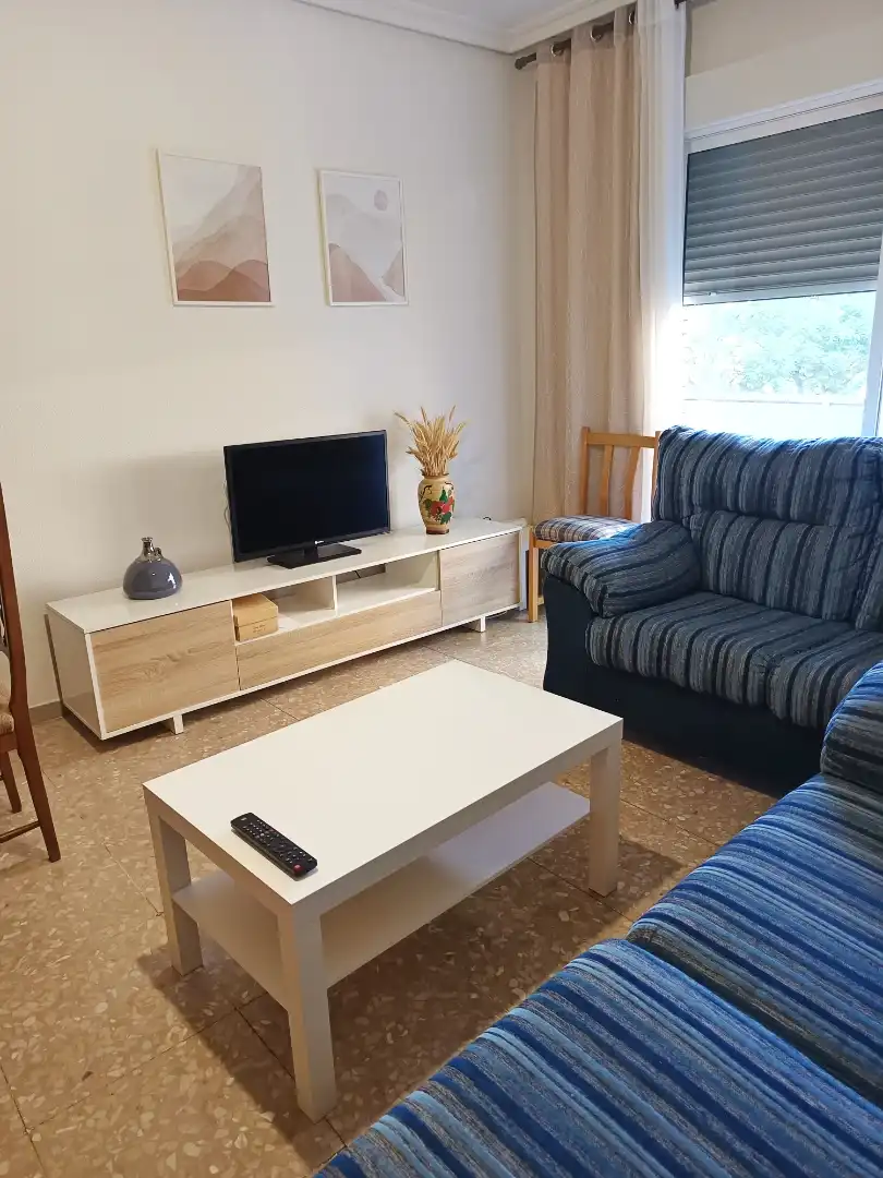 Room in Calle de la Mata, 35, El Torreón - Los Ángeles - El Pilar Living room of Flat for share in Ciudad Real with Heating, Terrace and Furnished