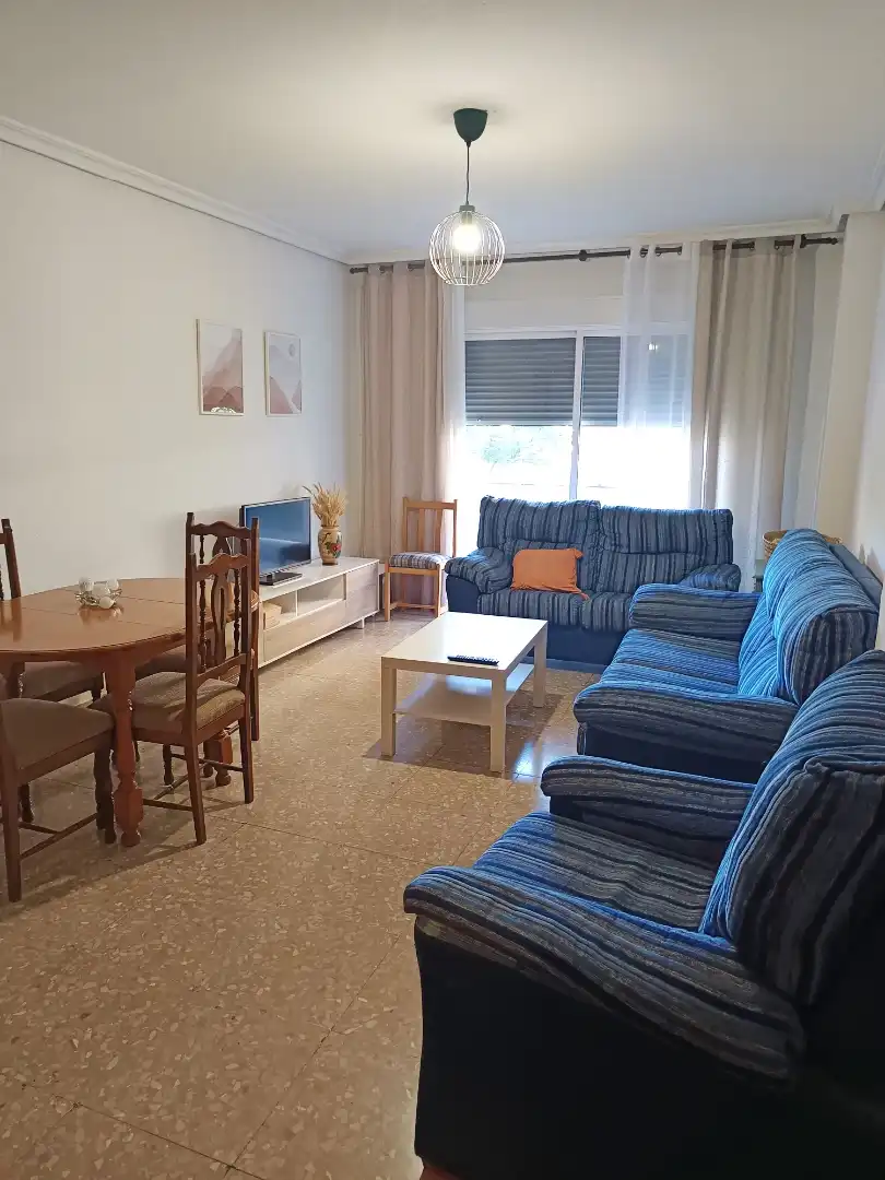 Room in Calle de la Mata, 35, El Torreón - Los Ángeles - El Pilar Living room of Flat for share in Ciudad Real with Heating, Terrace and Furnished