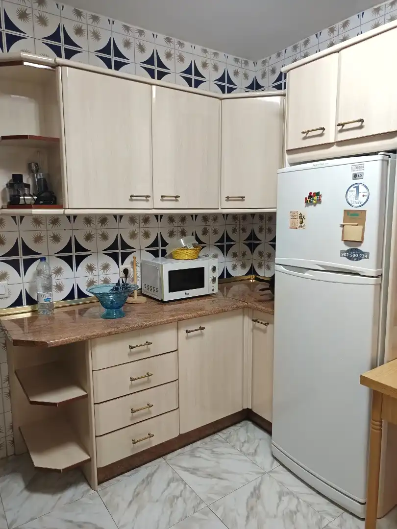 Room in Calle de la Mata, 35, El Torreón - Los Ángeles - El Pilar Kitchen of Flat for share in Ciudad Real with Heating, Terrace and Furnished