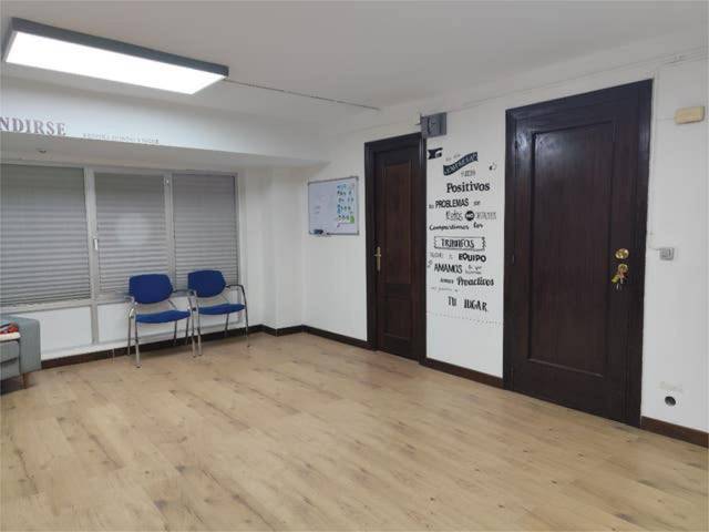 Local comercial en Alquiler en La Estrella