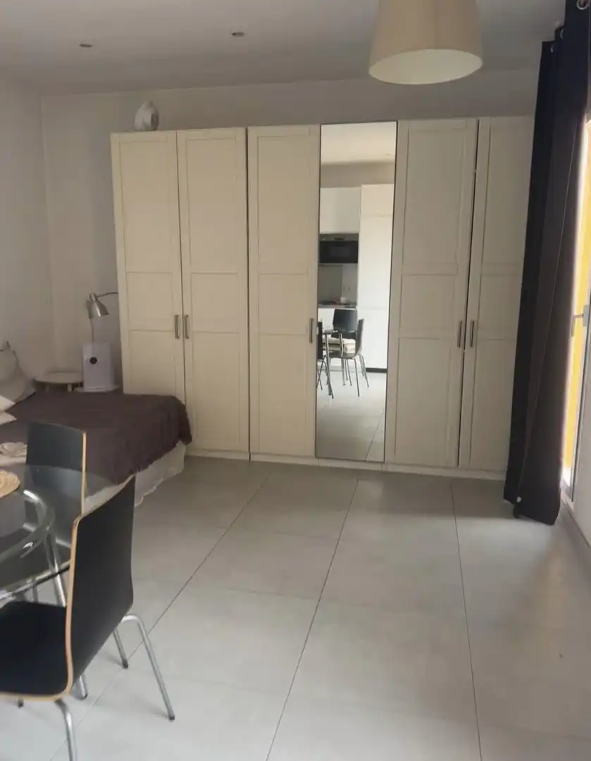 Estudio de alquiler en Carrer de Blanquerna, 27, Bons Aires Habitación de Estudio de alquiler en Palma de Mallorca con Aire acondicionado, Terraza y Amueblado