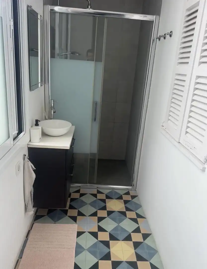 Estudio de alquiler en Carrer de Blanquerna, 27, Bons Aires Baño de Estudio de alquiler en Palma de Mallorca con Aire acondicionado, Terraza y Amueblado