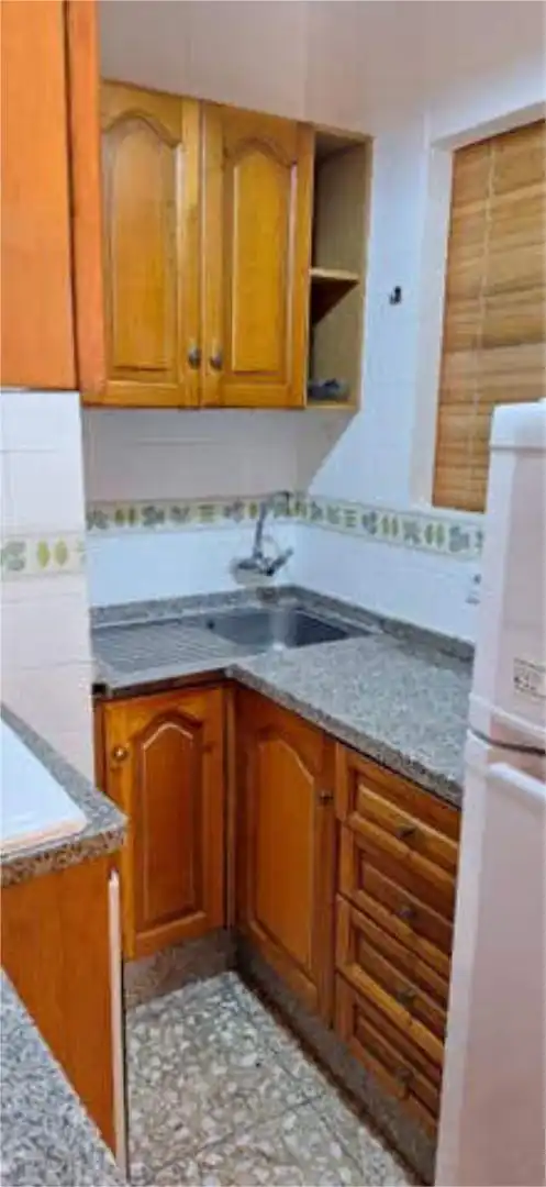 Apartamento de alquiler en Casco Histórico - Ribera - San Basilio Cocina de Apartamento de alquiler en Córdoba con Calefacción, Terraza y Amueblado