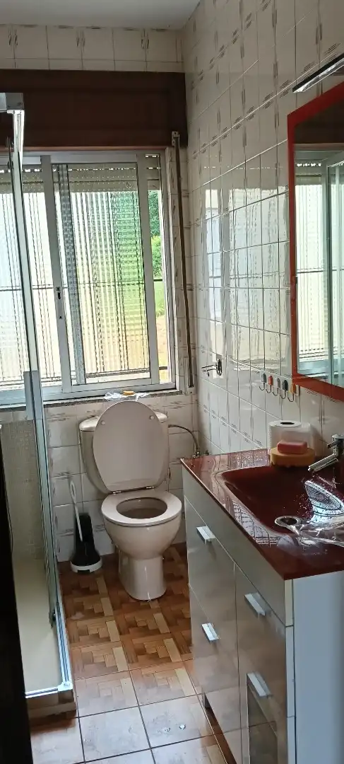 Houses for sale in Lugar Navallo, 6, Guitiriz Bathroom of Houses for sale in Guitiriz with Heating, Private garden and Terrace