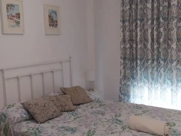 Dormitori de Pis de lloguer en Málaga amb Aire condicionat, Calefacció i Parquet