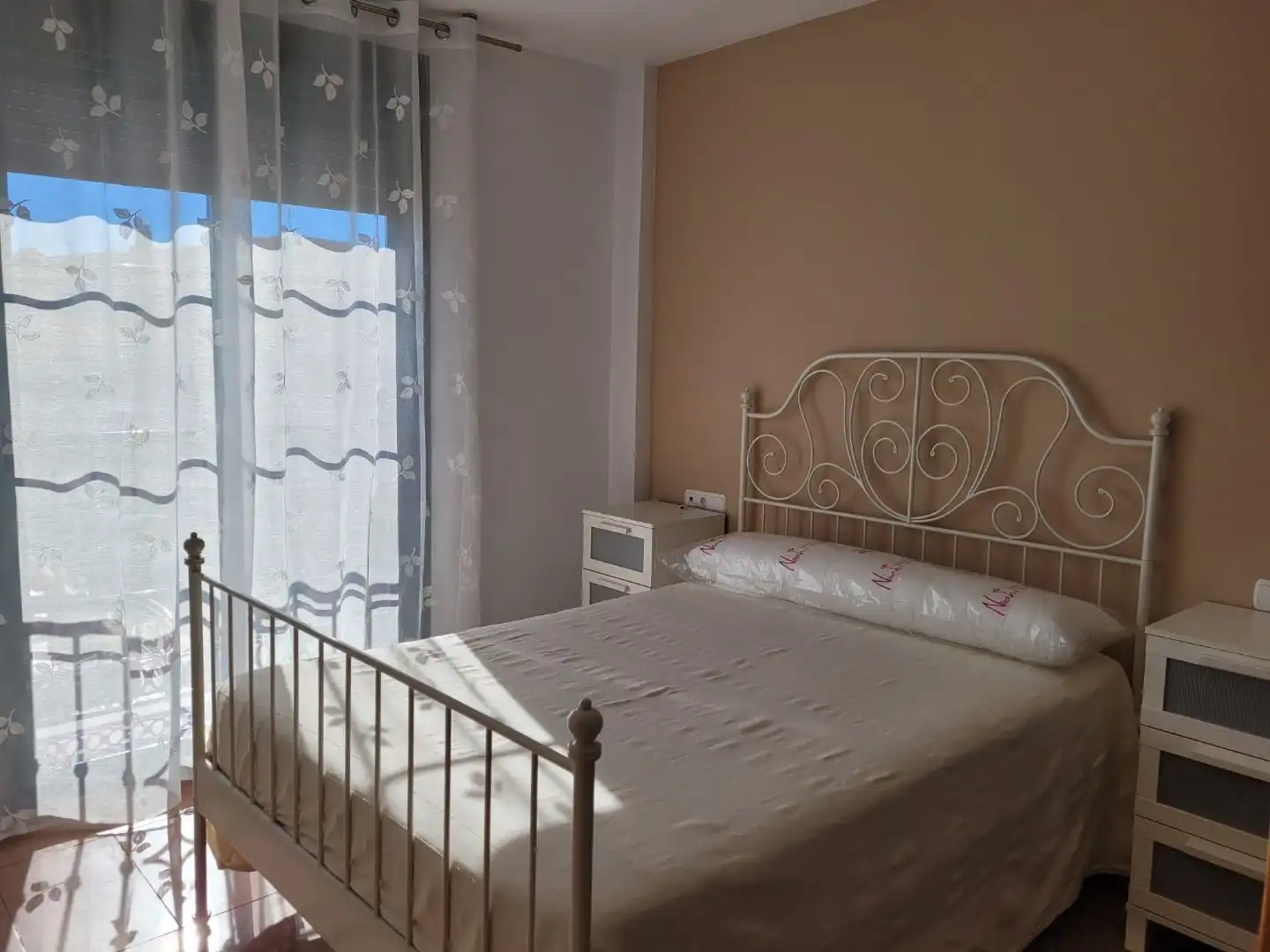 Habitación de Piso de alquiler en Viator con Aire acondicionado, Calefacción y Amueblado