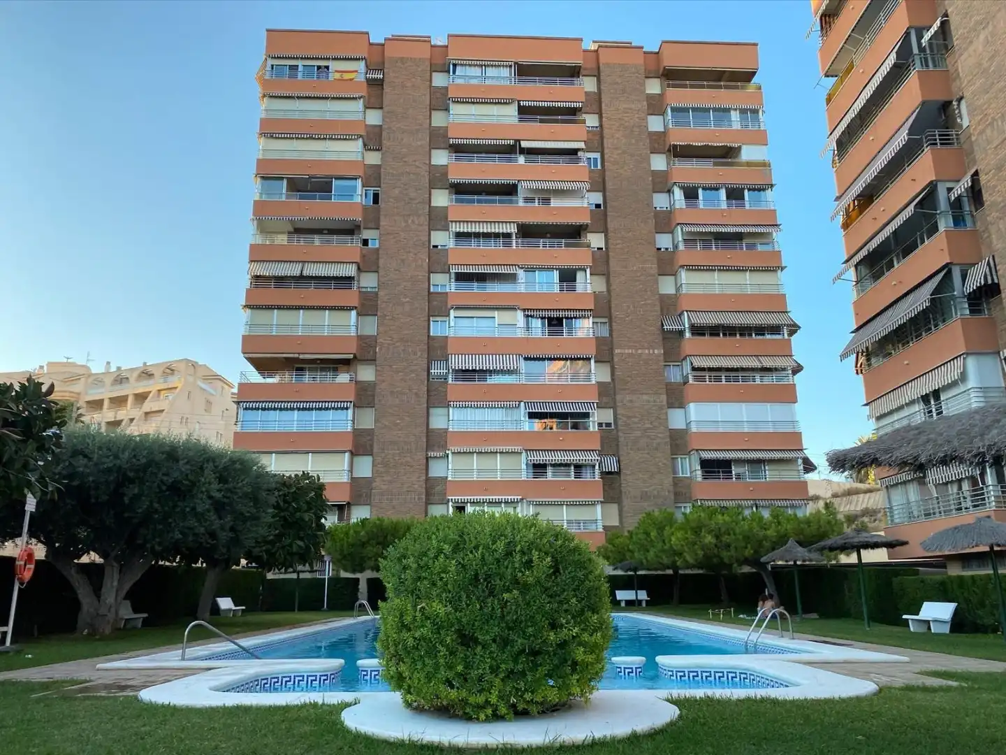 Apartments for rent in Avenida Jaime I el Conquistador, 24, Playa Muchavista Exterior view of Apartments for rent in El Campello with Heating, Private garden and Terrace