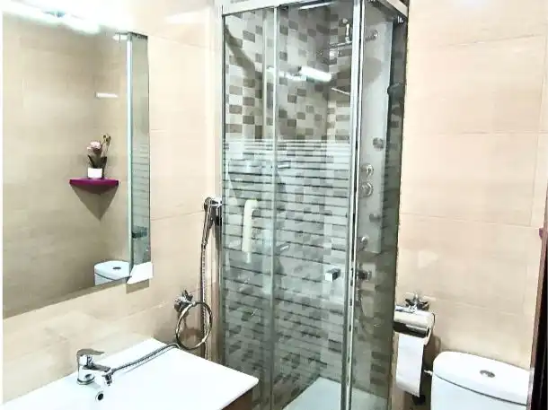 Habitación en Plaza Jiménez Díaz, 7, Universidad Baño de Piso para compartir en Getafe con Calefacción, Amueblado y Videoportero