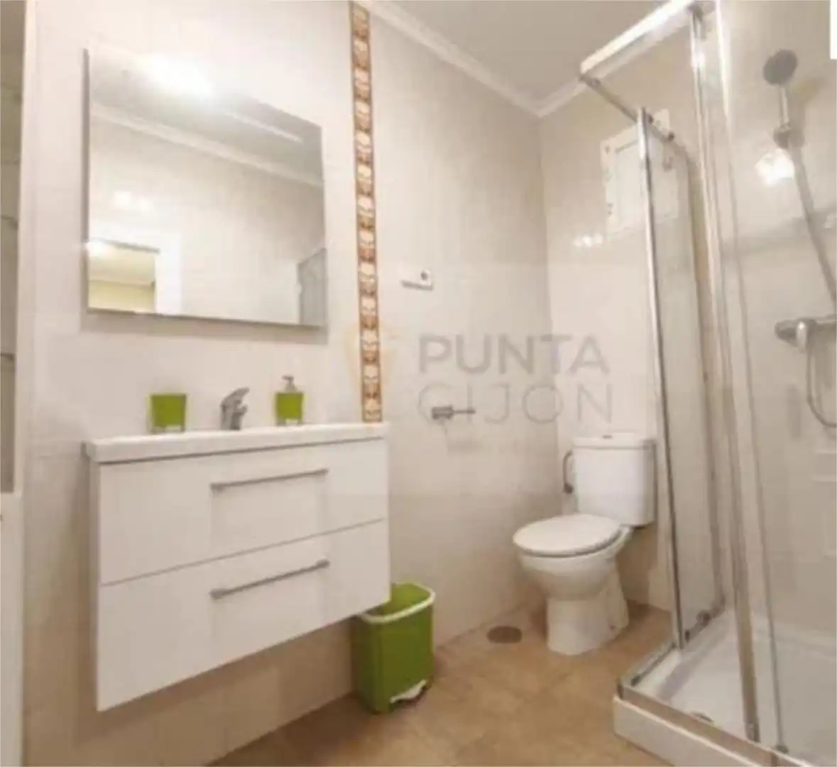Baño de Piso en venta en Gijón  con Calefacción, Trastero y Amueblado