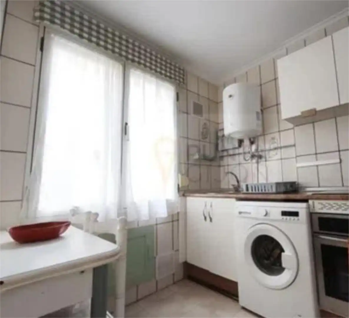 Cocina de Piso en venta en Gijón  con Calefacción, Trastero y Amueblado