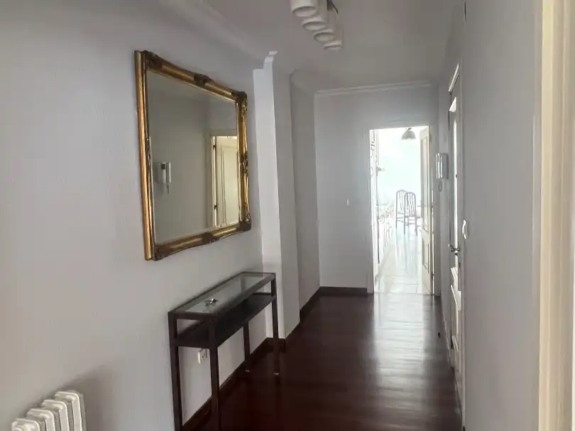 Flat for rent in Pontevedra Capital   with Heating, Parquet flooring and Furnished