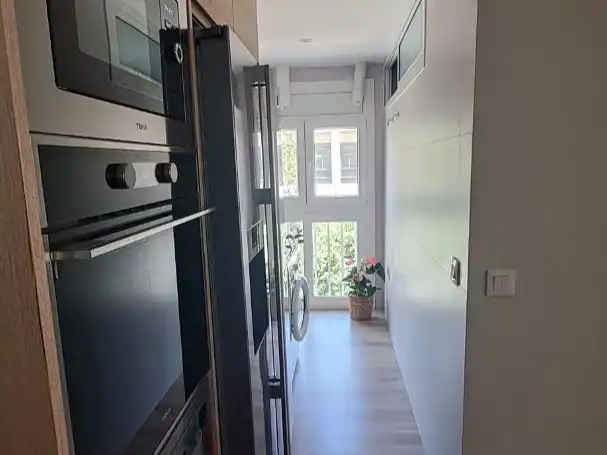 Pis de lloguer a Calle Sor Milagros, 3, Triana Oeste Cuina de Pis de lloguer en Sevilla Capital amb Aire condicionat i Balcó