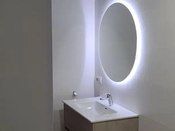 Flat for rent in Calle las Cruzadas, 5, Parque María Luisa -Giralda Sur Bathroom of Flat for rent in Sevilla with Air Conditioner, Heating and Terrace