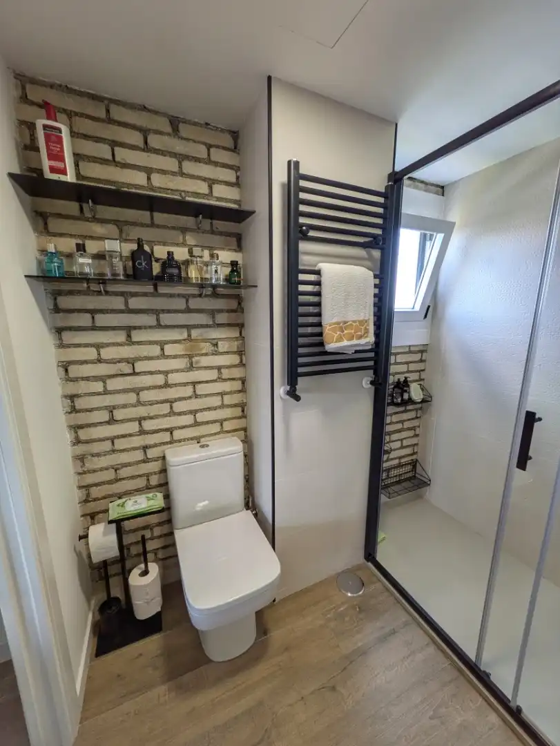 Piso en venta en Calle José María Pemán, 1, Brezo Baño de Piso en venta en Valdemoro con Aire acondicionado y Terraza