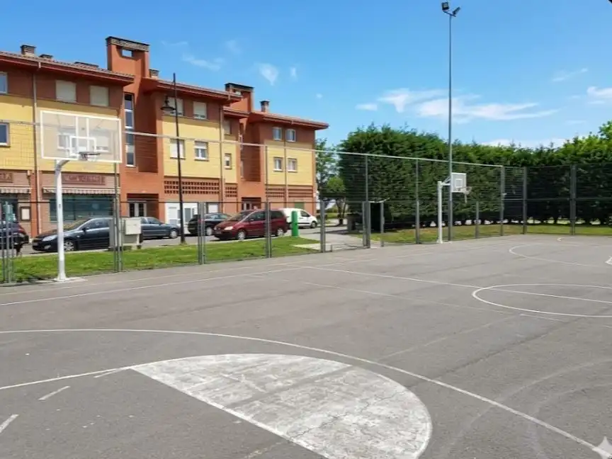Piso en venta en Calle Peña Ubiña, 10, Coto Carcedo Parking de Piso en venta en Castrillón con Terraza