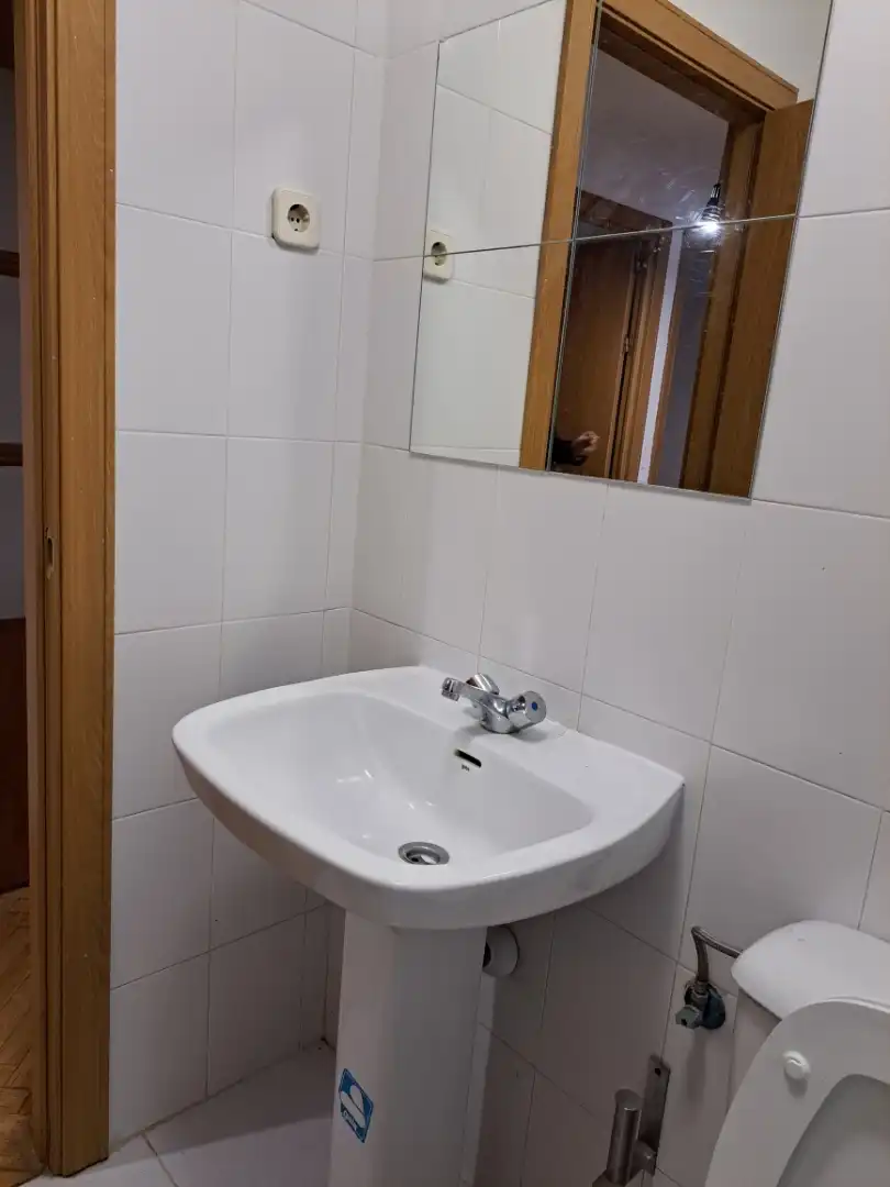 Room in Avenida de Daroca, 72, Ventas Room in Avenida de Daroca, 72, Ventas