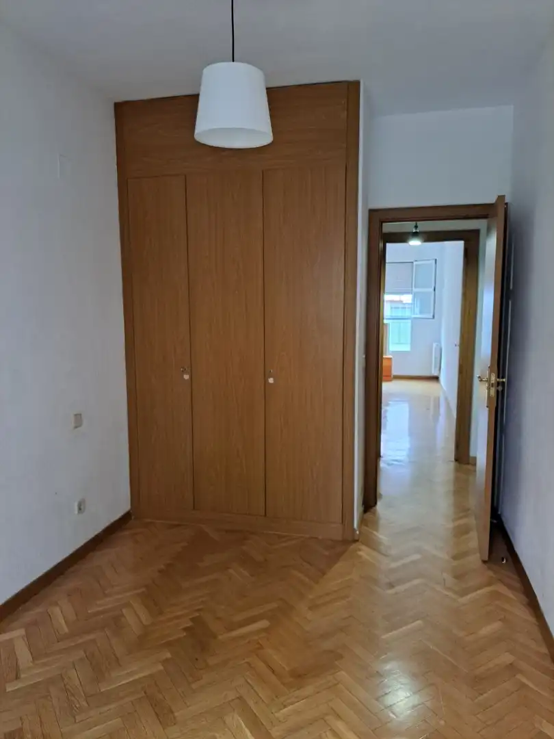 Room in Avenida de Daroca, 72, Ventas Room in Avenida de Daroca, 72, Ventas