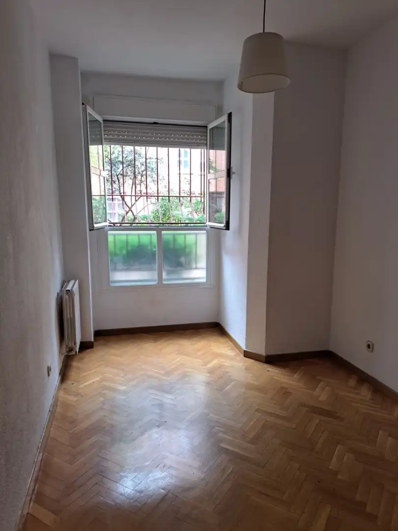 Room in Avenida de Daroca, 72, Ventas Room in Avenida de Daroca, 72, Ventas