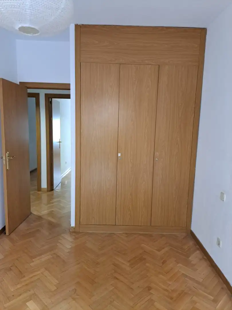 Room in Avenida de Daroca, 72, Ventas Room in Avenida de Daroca, 72, Ventas