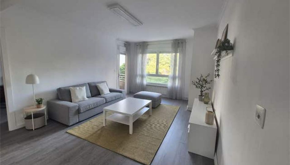 Piso de alquiler en Residencia, Ourense Capital - imagen 1 Foto 1 de Piso de alquiler en Residencia, Ourense Capital