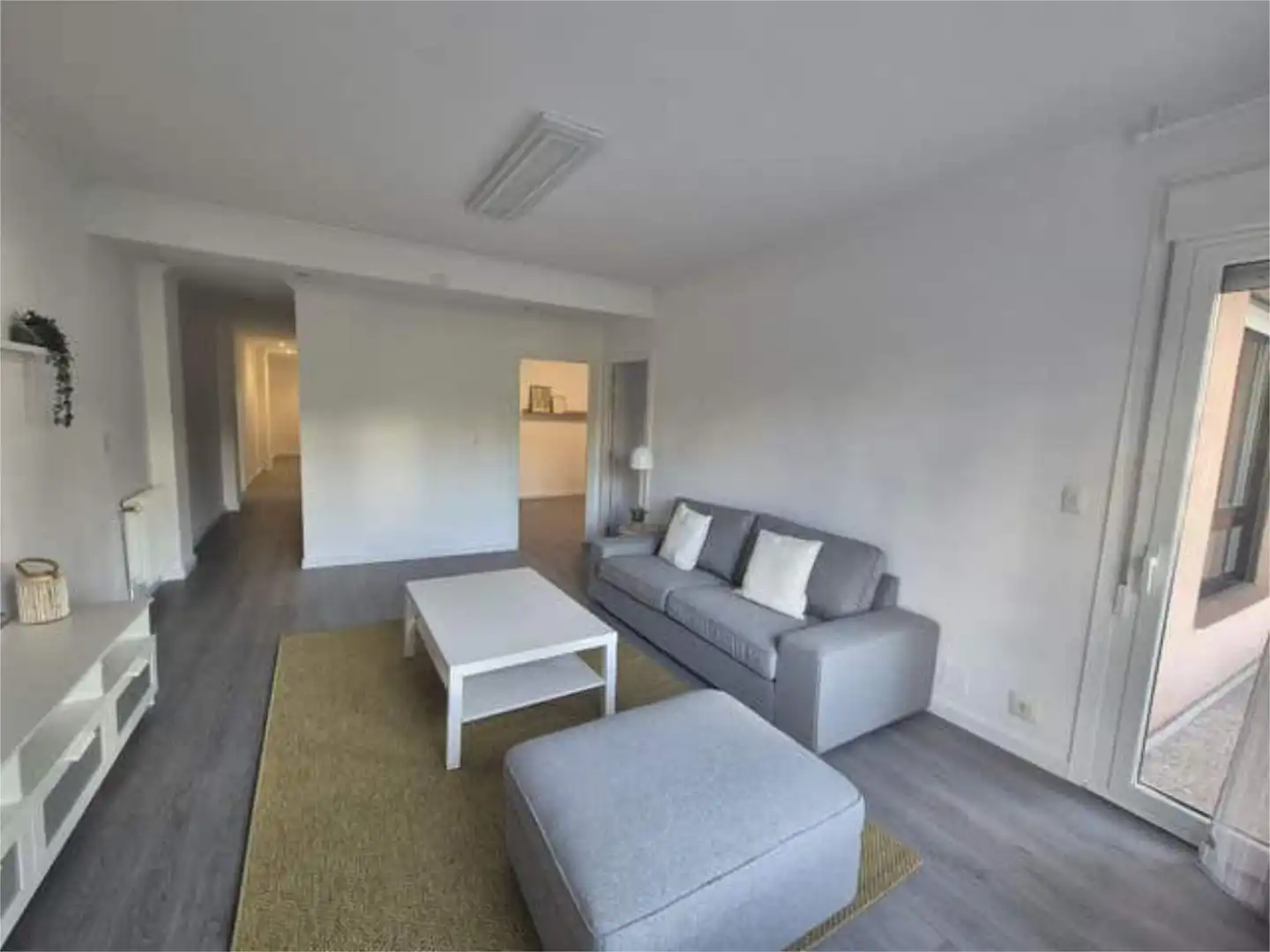 Pis de lloguer a Residencia Sala d'estar de Pis de lloguer en Ourense Capital amb Calefacció, Terrassa i Traster