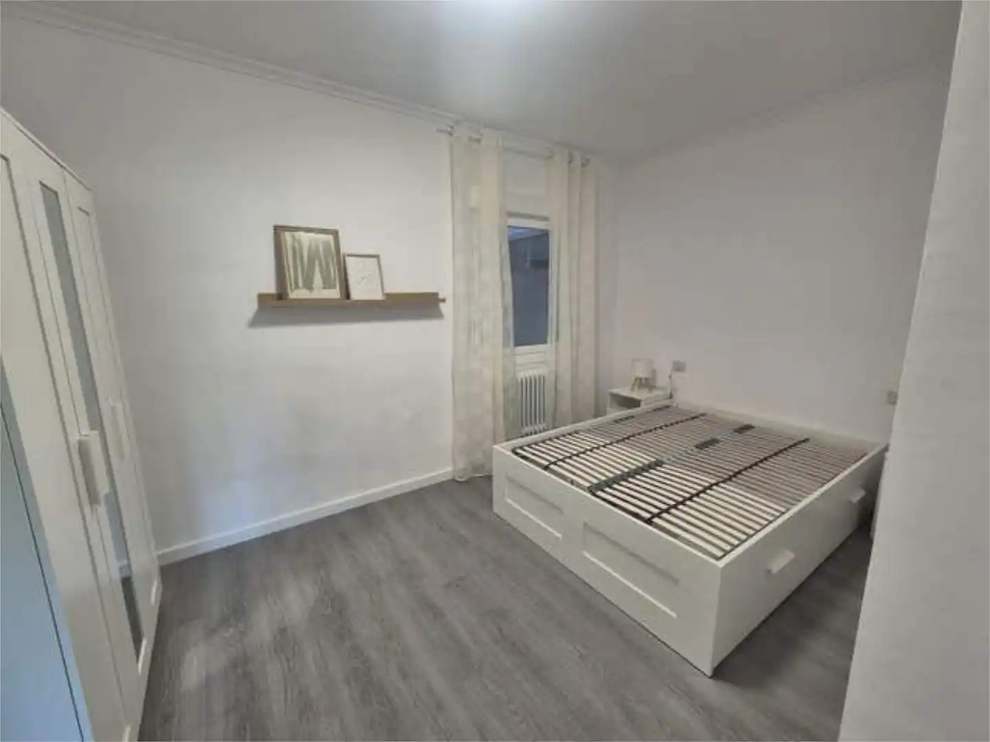 Pis de lloguer a Residencia Dormitori de Pis de lloguer en Ourense Capital amb Calefacció, Terrassa i Traster