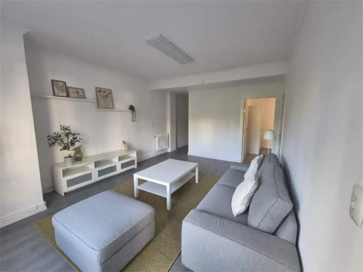 Pis de lloguer a Residencia Sala d'estar de Pis de lloguer en Ourense Capital amb Calefacció, Terrassa i Traster