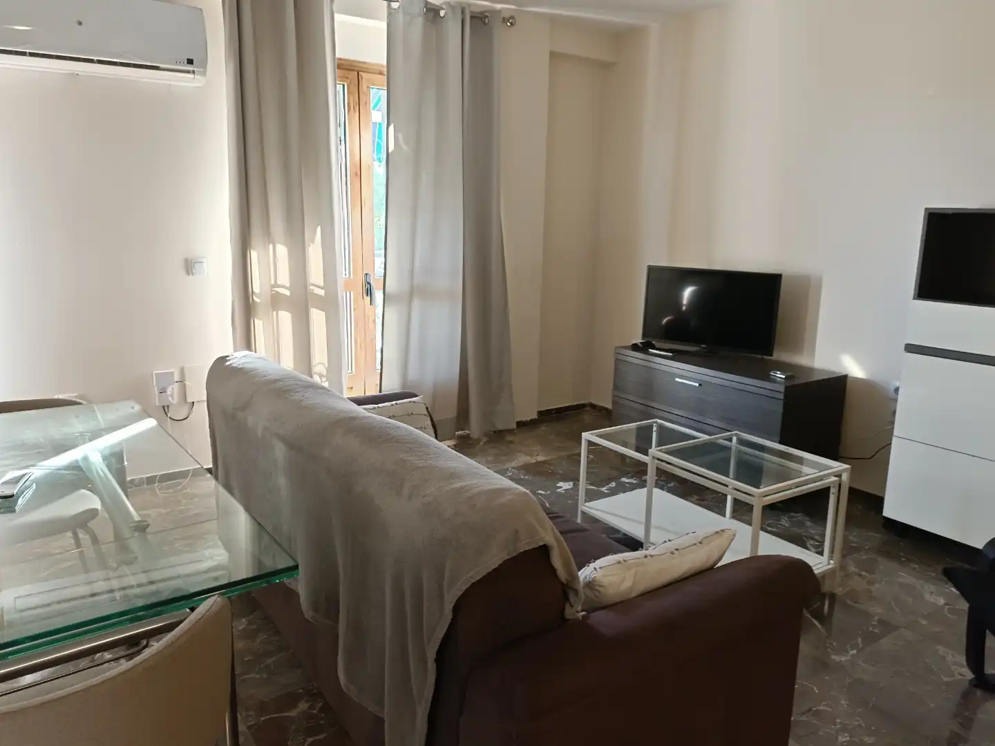Sala de estar de Piso de alquiler en  Sevilla Capital con Aire acondicionado