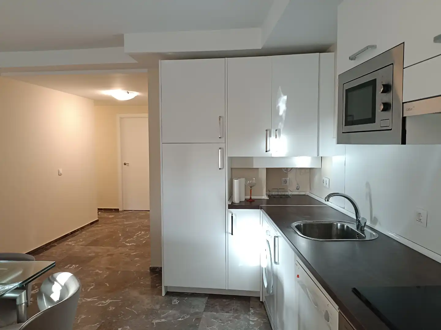 Cocina de Piso de alquiler en  Sevilla Capital con Aire acondicionado