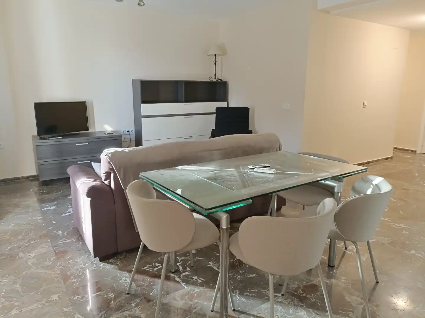 Sala de estar de Piso de alquiler en  Sevilla Capital con Aire acondicionado