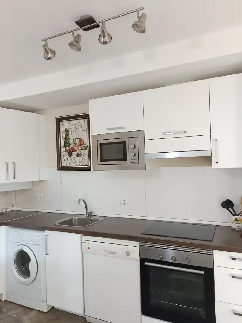 Cocina de Piso de alquiler en  Sevilla Capital con Aire acondicionado