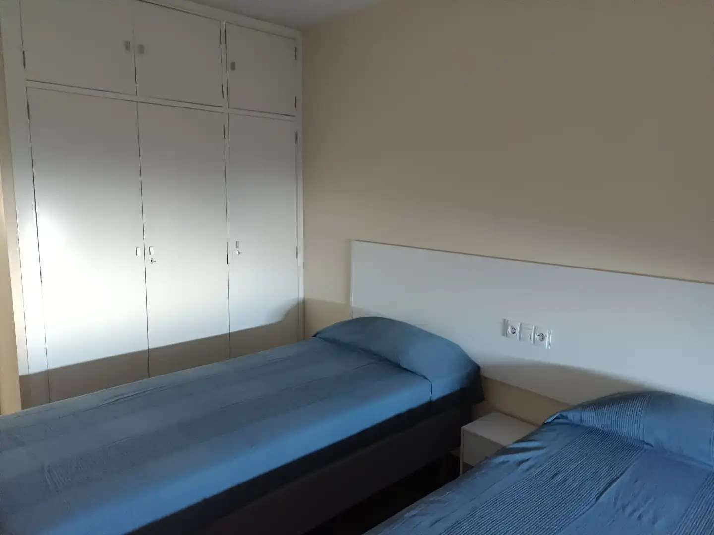Habitación de Piso de alquiler en  Sevilla Capital con Aire acondicionado