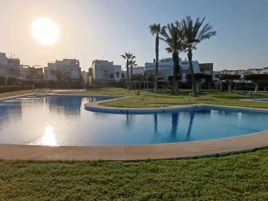 Piso en venta en Calle Delfin, 1, El Playazo Piscina de Piso en venta en Vera con Aire acondicionado, Terraza y Piscina