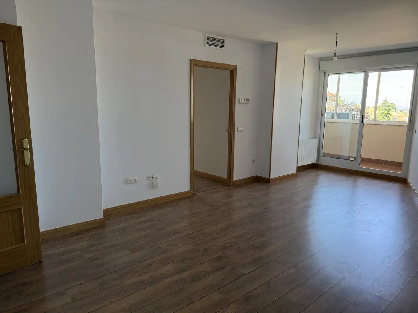 Flat for sale in Calle Emilio Cardenal Hernández, 132, Mejostilla Living room of Flat for sale in Cáceres with Air Conditioner, Heating and Parquet flooring